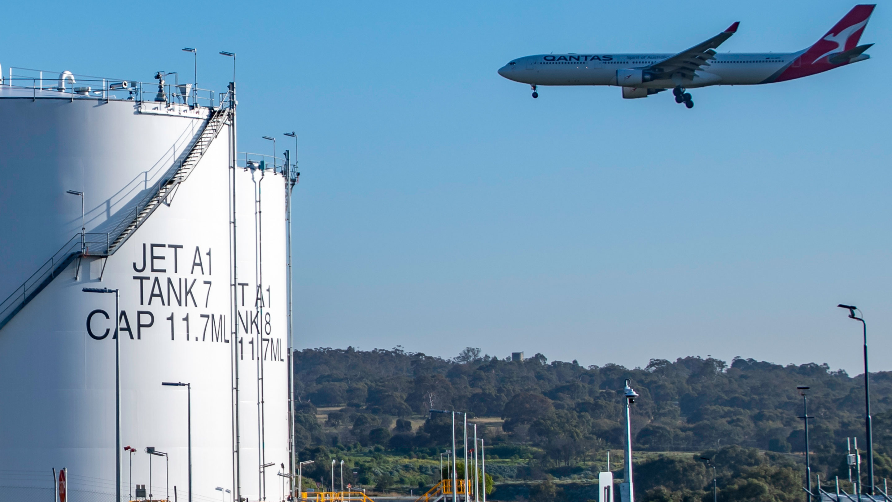 Mobil Oil Australia leading the industry to improve jet fuel safety