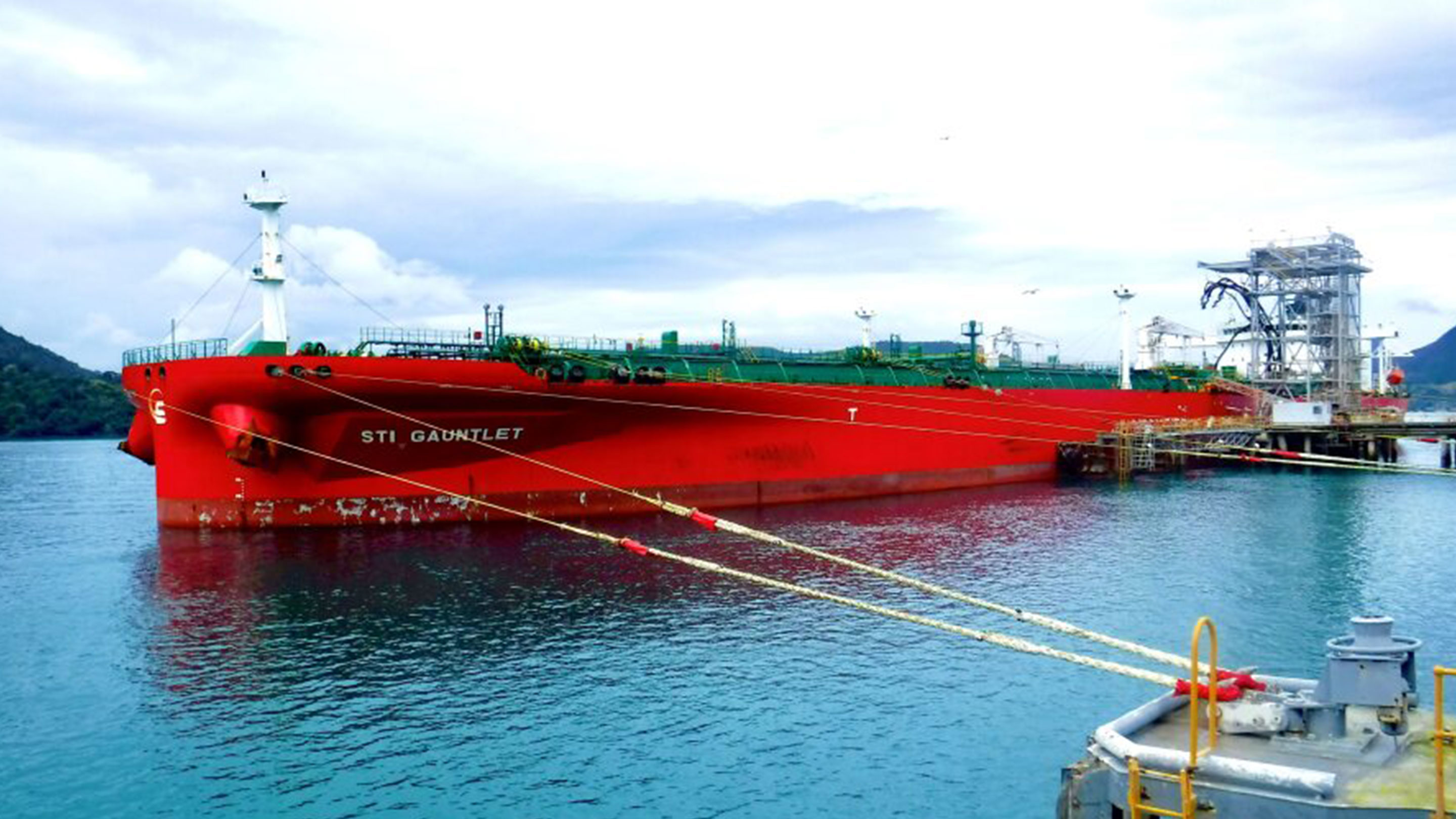 Mobil successfully delivers the largest ever fuel cargo to Marsden Point terminal