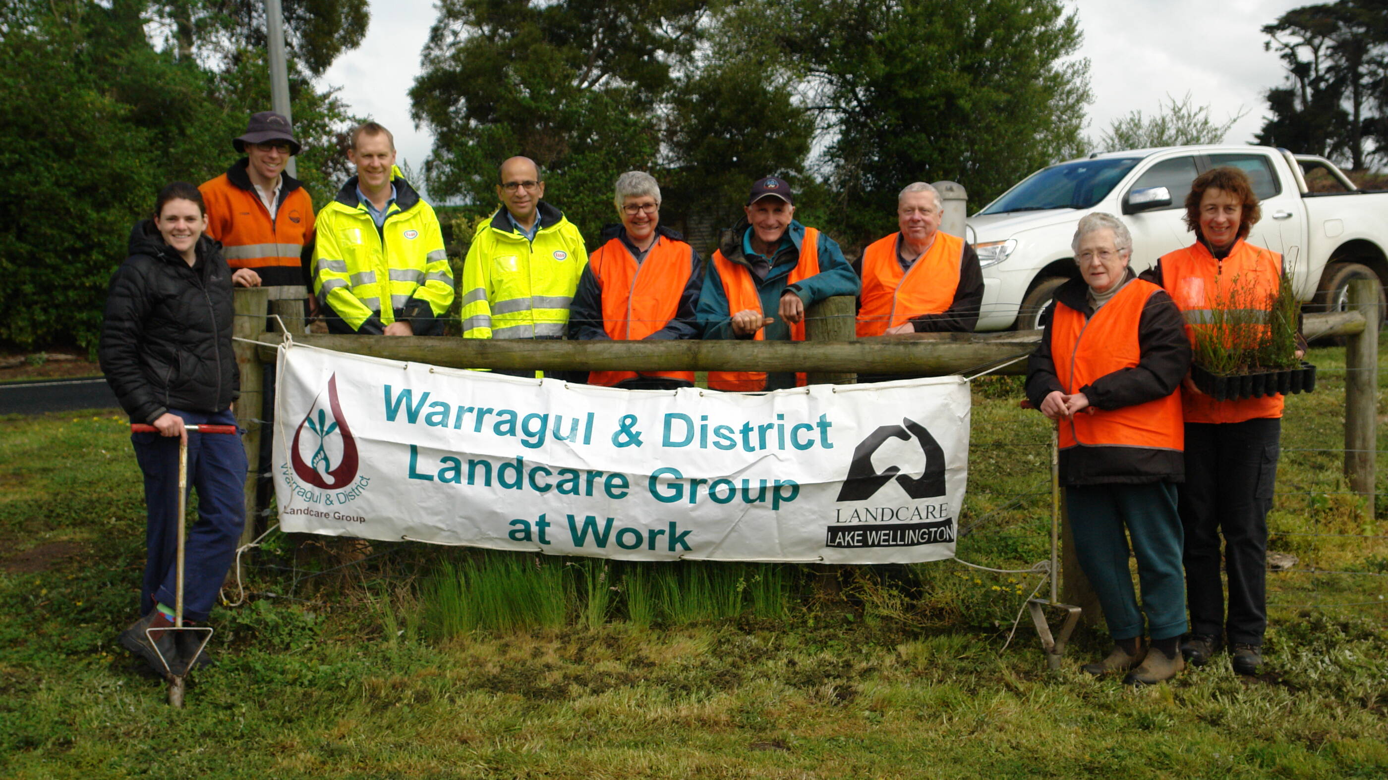 Image Photo — Esso employees recently joined Baw Baw Shire Council, the Warragul Urban Landcare group and Landcare Australia to undertake planting works at Moroka Reserve in Warragul.