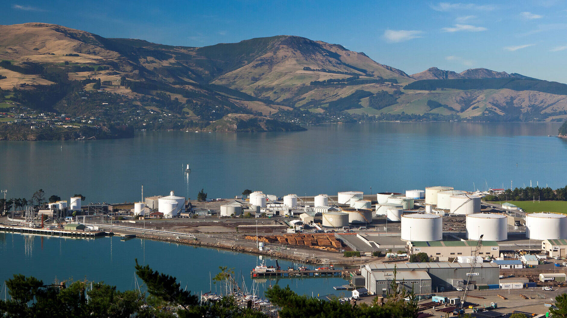 Image Photo — Restoring the Lyttelton fuel terminal’s storage capacity is the latest of several recent major investments by Mobil to enhance its fuel product offerings to New Zealand customers.